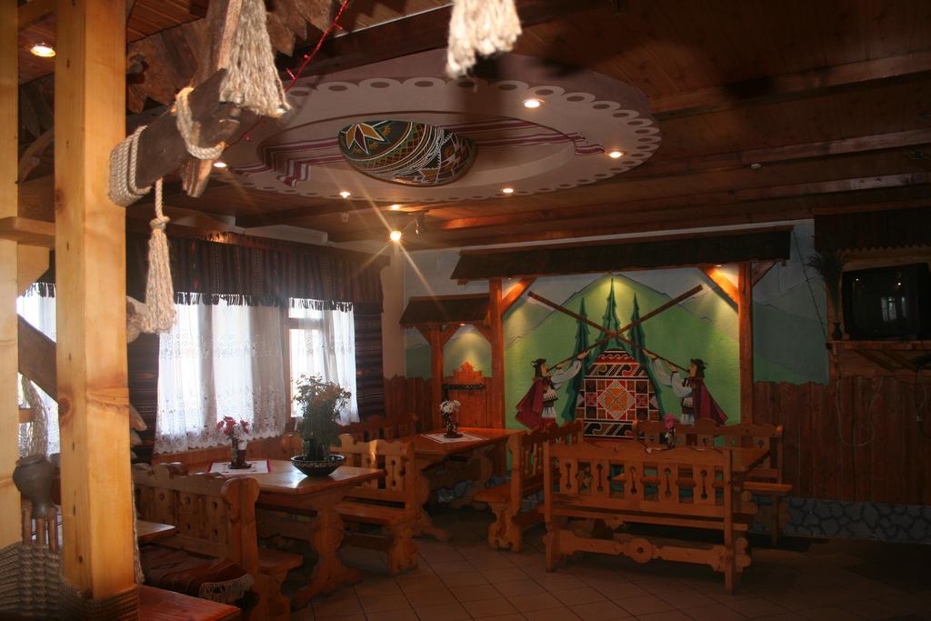 Guest House Dvir Pysanka Kosiv Exteriör bild