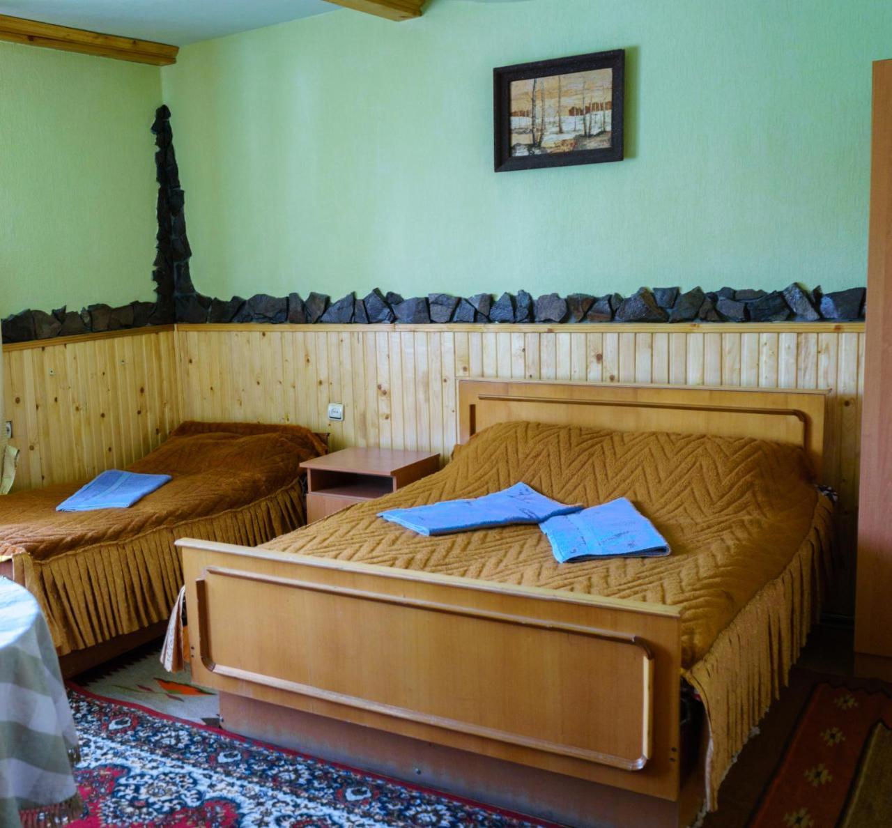 Guest House Dvir Pysanka Kosiv Exteriör bild
